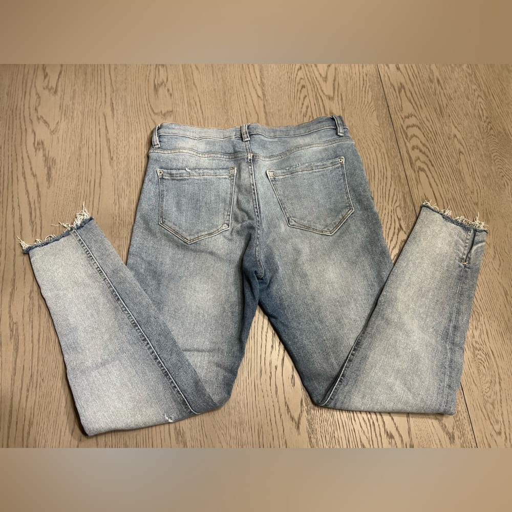 Kensie Light Blue Distressed Ankle Jeans The ultimate high rise skinny Jeans - Picture 3 of 3
